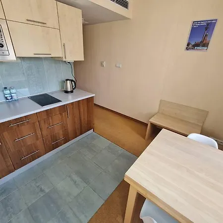 10q - Z6 305 * Varsó